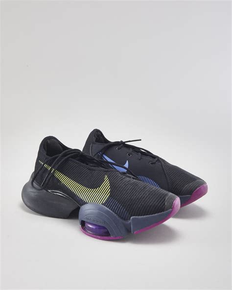nike trainers clearpay